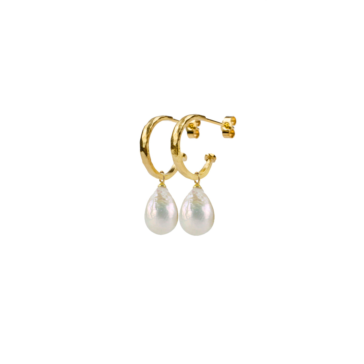 Gold mini hoop and pearl earrings featuring hammered design and elegant pearl drops.